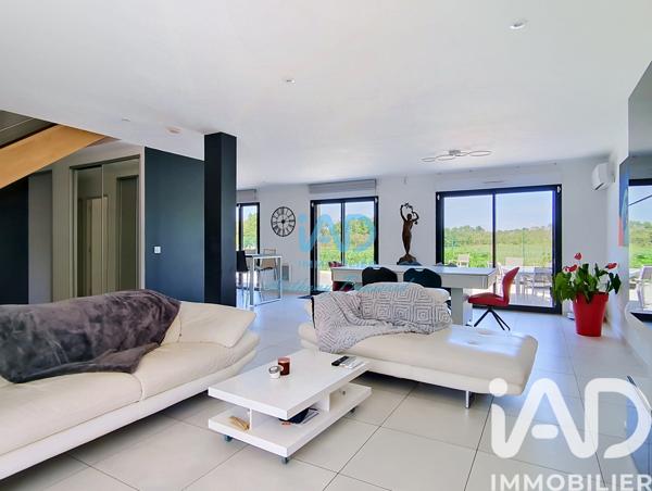 Maison à vendre 5 pièces 163 m² Fontenay-Trésigny
