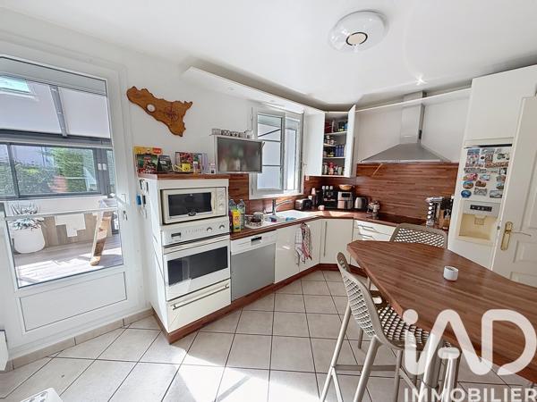 Maison à vendre 6 pièces 179 m² Longjumeau