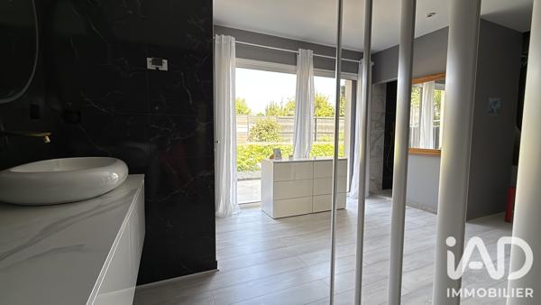 Maison à vendre 8 pièces 228,03 m² Kervignac