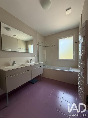 Maison à vendre 8 pièces 228,03 m² Kervignac
