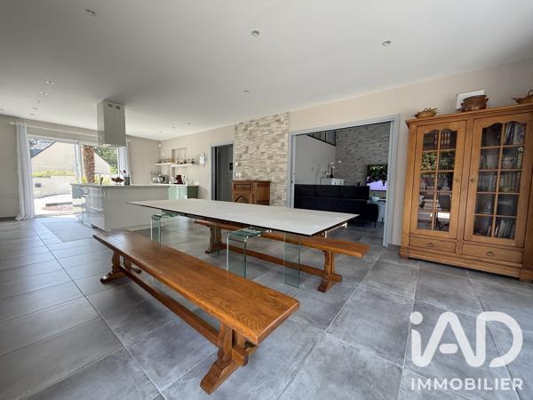 Maison à vendre 8 pièces 228,03 m² Kervignac