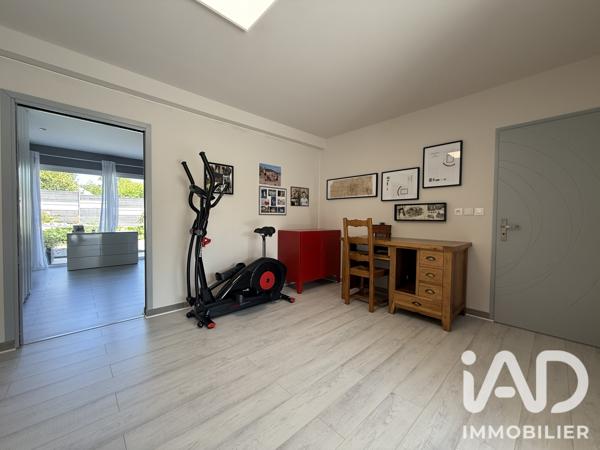 Maison à vendre 8 pièces 228,03 m² Kervignac