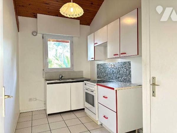 Appartement T2 à Vendre à CAPBRETON (40130)

Charmant appartement de 57,33 m² situé à Capbret...