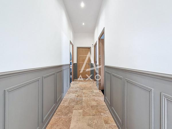 Maison familiale récente 2023  Plus de 220 m²  4 chambres  À moins de 10 minutes de Beauvais