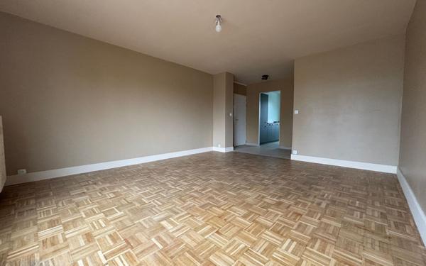 Appartement à louer    5 pièces •  Orléans