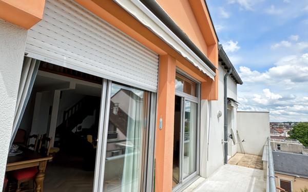 Appartement à vendre    4 pièces • 137,56 m2 Périgueux