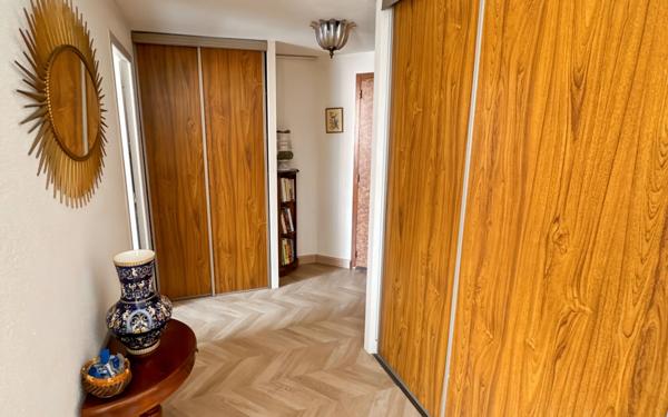 Appartement à vendre    4 pièces • 137,56 m2 Périgueux