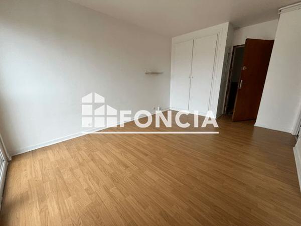 Location Studio 25.65 m² - 2 SQUARE DU LYONNAIS Maurepas 78310