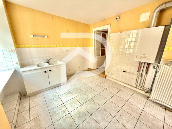 Immeuble 7 pièces 301.94 m2