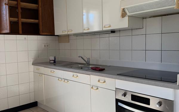 Maison à louer    2 pièces • 54 m2 Roquecourbe