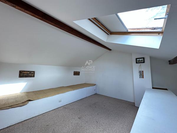 CHAVILLE - Parc Fourchon - Agréable maison de 7 pièces, 4 chambres, et jardin verdoyant €819 000 ** - Référence 647-C