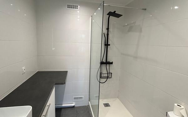 Appartement à louer    3 pièces • 48,69 m2 Châtillon