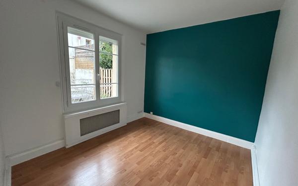 Appartement à louer    3 pièces • 48,69 m2 Châtillon