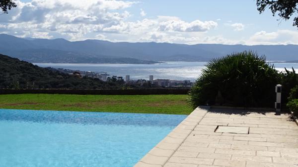 AJACCIO propriété de prestige 328m² avec piscine magnifique Vue mer  Ajaccio (20000)