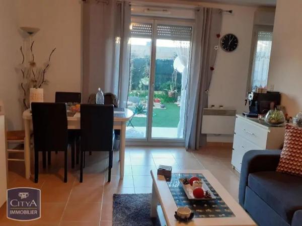 Appartement à louer 3 pièces 54.34m² Saint-Gilles (30800)