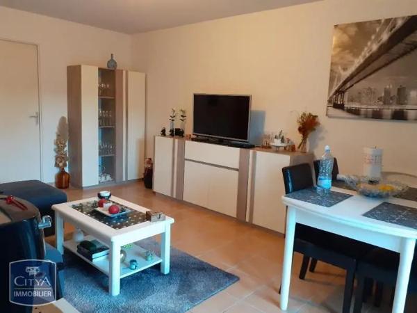Appartement à louer 3 pièces 54.34m² Saint-Gilles (30800)