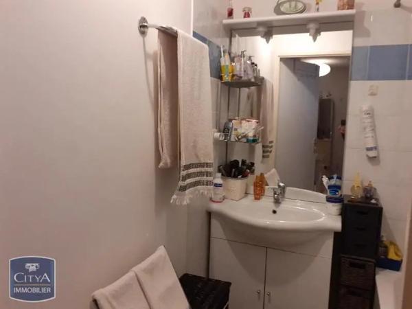 Appartement à louer 3 pièces 54.34m² Saint-Gilles (30800)