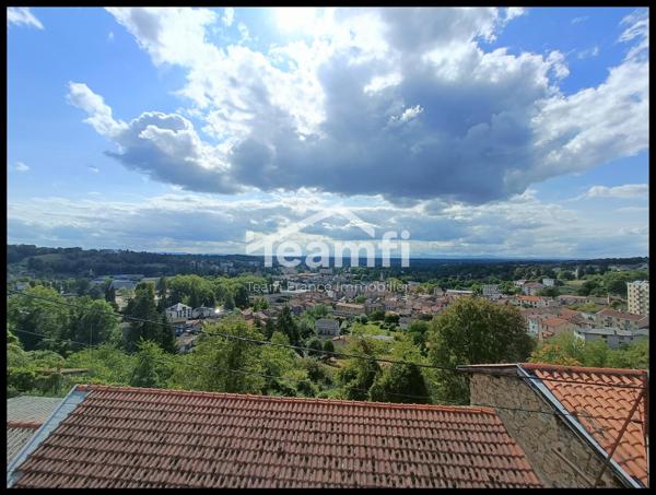 Maison mitoyenne 2 côtés à vendre, 8 pièces - Thiers 63300
