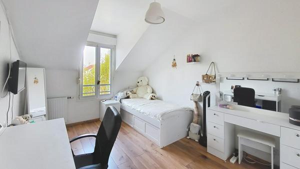 Maison - 5 pièces - 96m²