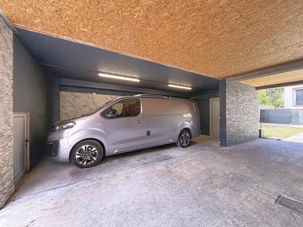 Maison familiale récente avec jardin et stationnement Gondole Sud