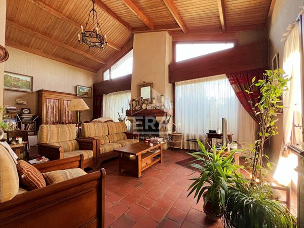 Maison plain-pied - Trois Palis 189 m2 - 4ch