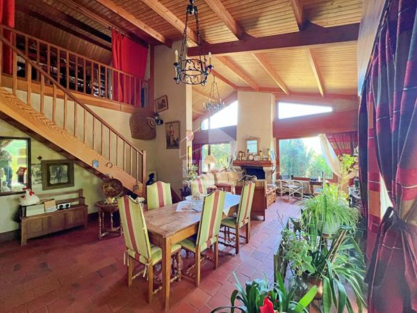 Maison plain-pied - Trois Palis 189 m2 - 4ch