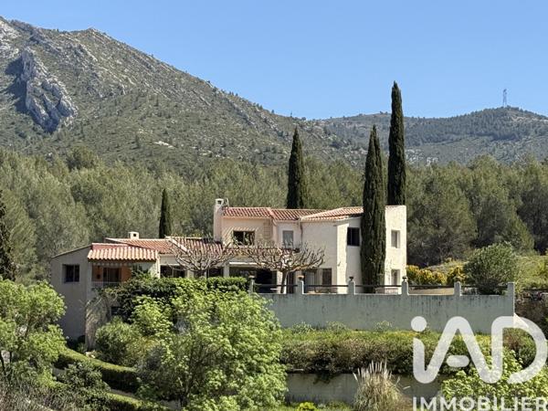 Maison à vendre 5 pièces 163 m² Aubagne