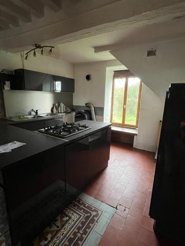 Charmante maison a renover dans la nature