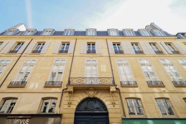 Appartement Paris 7e - RUE DU BAC