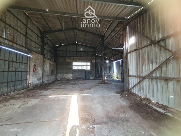 Autre
                                                                                                                                                                                                                                                                                                                        2 pièce(s)                                                                                                                                                                                                                                                                                                                              200  m²