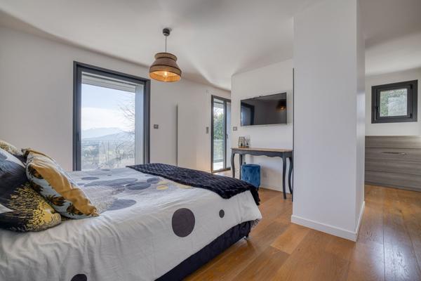 Vente Maison de luxe Annecy 8 Pièces 240 m²