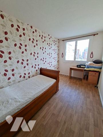 5 MIN GARE - QUARTIER DEMORIEUX
Appartement au 3eme étage avec ascenseur comprenant entrée, cu...