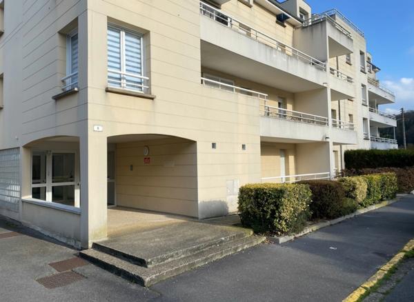 CREIL (Bords de l'Oise) – Appartement T2 de 51m² avec Grand Balcon et Box
