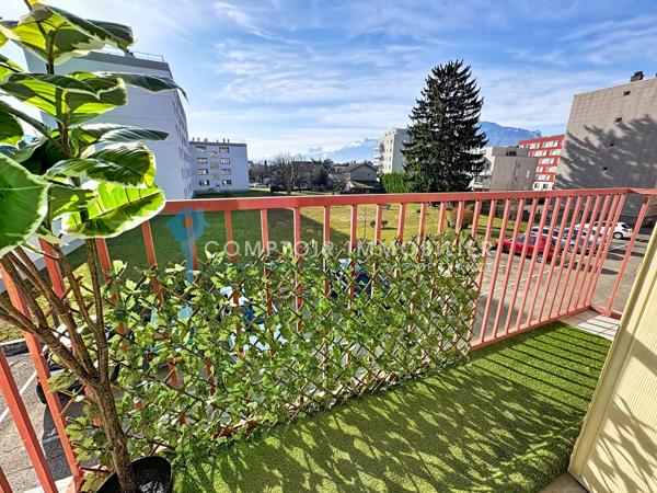 Appartement
                                                                                                                                                                                                                                                                                                                        4 pièce(s)                                                                                                                                                                                                          3 chambre(s)                                                                                                                                                                                                          70  m²