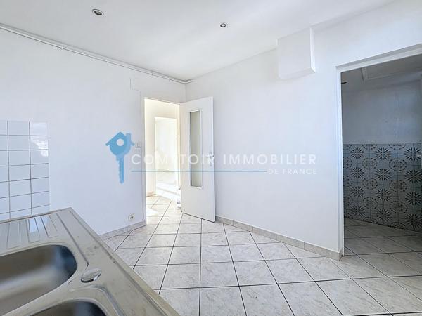 Appartement
                                                                                                                                                                                                                                                                                                                        4 pièce(s)                                                                                                                                                                                                          3 chambre(s)                                                                                                                                                                                                          70  m²