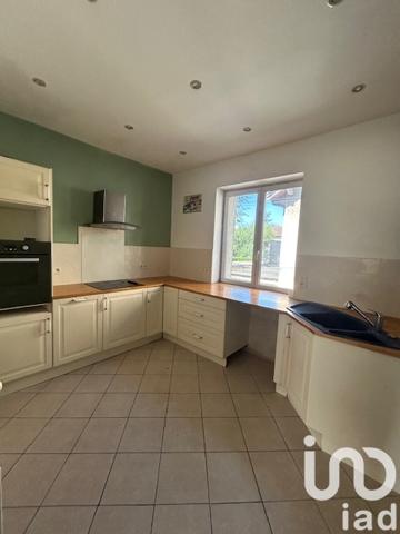 Apartment for sale 4 rooms 103 m² Bourgoin-Jallieu