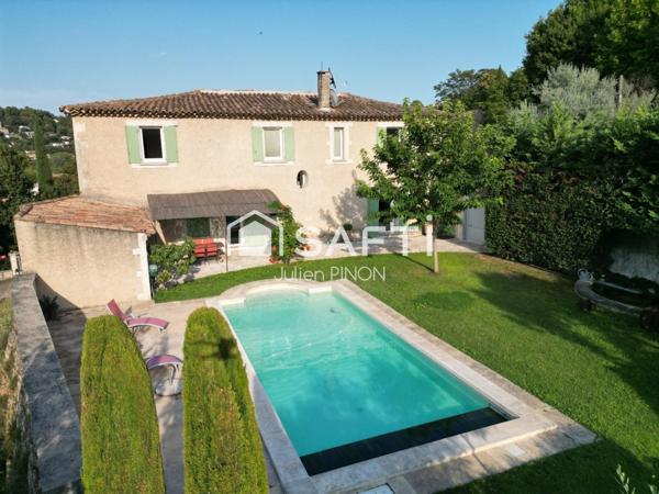 Exceptionnelle bastide du 18ème siècle en Provence