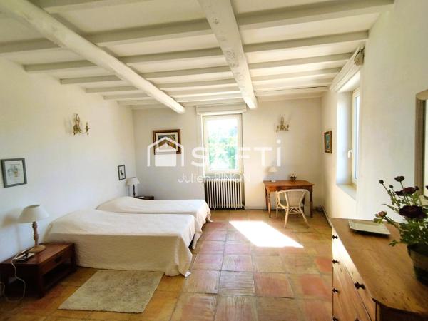 Exceptionnelle bastide du 18ème siècle en Provence