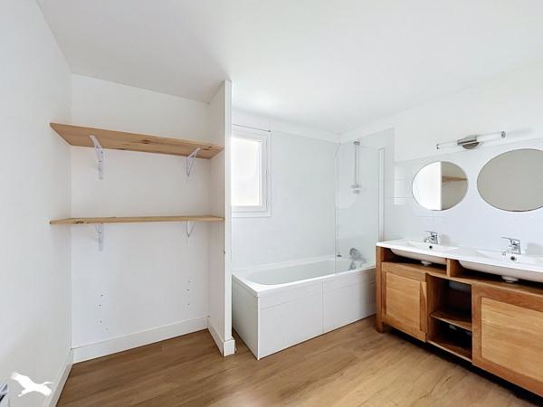 Maison à vendre 298 555 € Eysines 4 p 82,5 m² DPE D
