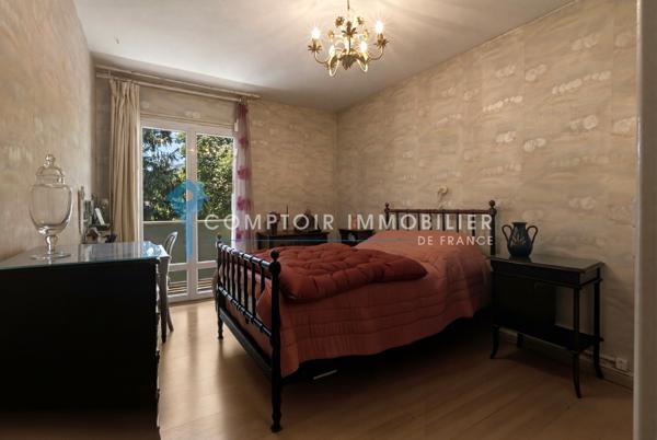 Maison
                                                                                                                                                                                                                                                                                                                        6 pièce(s)                                                                                                                                                                                                          4 chambre(s)                                                                                                                                                                                                          126  m²