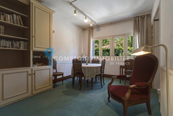 Maison
                                                                                                                                                                                                                                                                                                                        6 pièce(s)                                                                                                                                                                                                          4 chambre(s)                                                                                                                                                                                                          126  m²