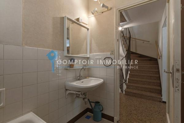 Maison
                                                                                                                                                                                                                                                                                                                        6 pièce(s)                                                                                                                                                                                                          4 chambre(s)                                                                                                                                                                                                          126  m²