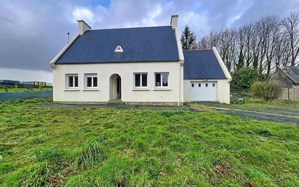 Maison à vendre    6 pièces •  Landivisiau
