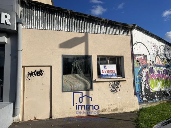 ENTREPOT - VILLEFRANCHE DE ROUERGUE - 105 m2