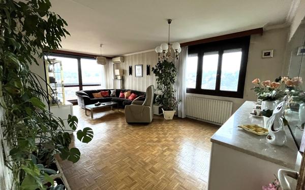 Appartement à vendre    4 pièces • 85 m2 Saint-Genis-Laval