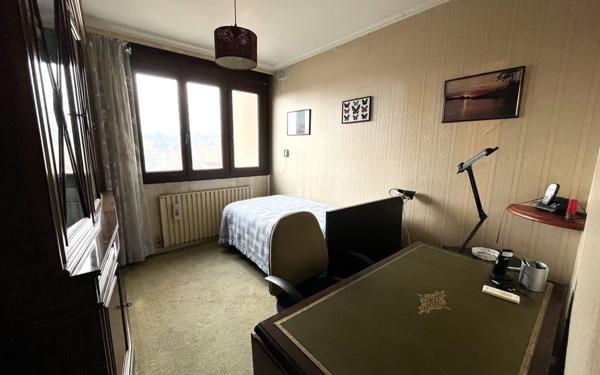 Appartement à vendre    4 pièces • 85 m2 Saint-Genis-Laval