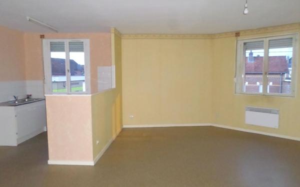 Appartement à louer    2 pièces • 71 m2 Tergnier