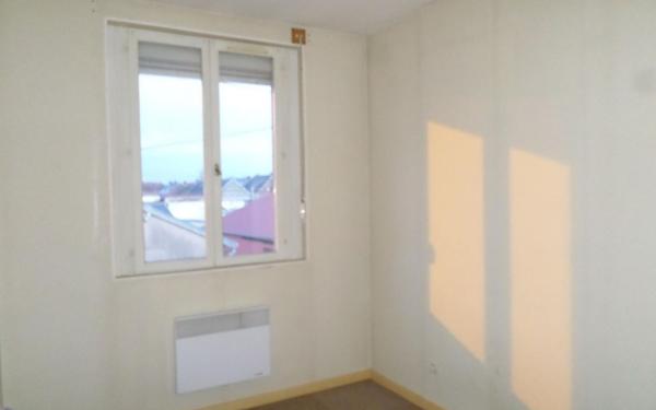 Appartement à louer    2 pièces • 71 m2 Tergnier