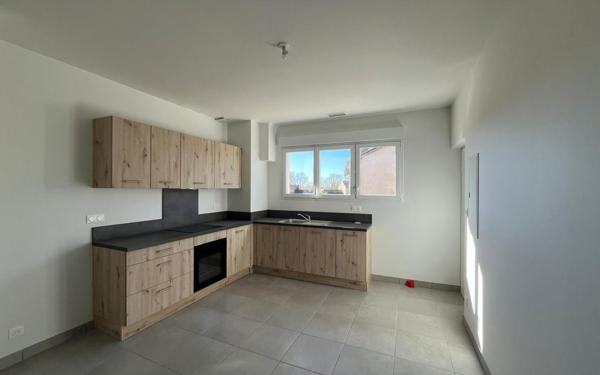 Maison à louer    4 pièces •  Mugron