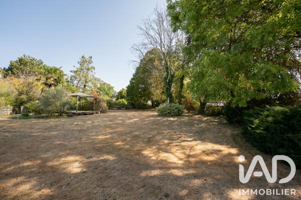 Maison à vendre 13 pièces 280 m² Doué-en-Anjou